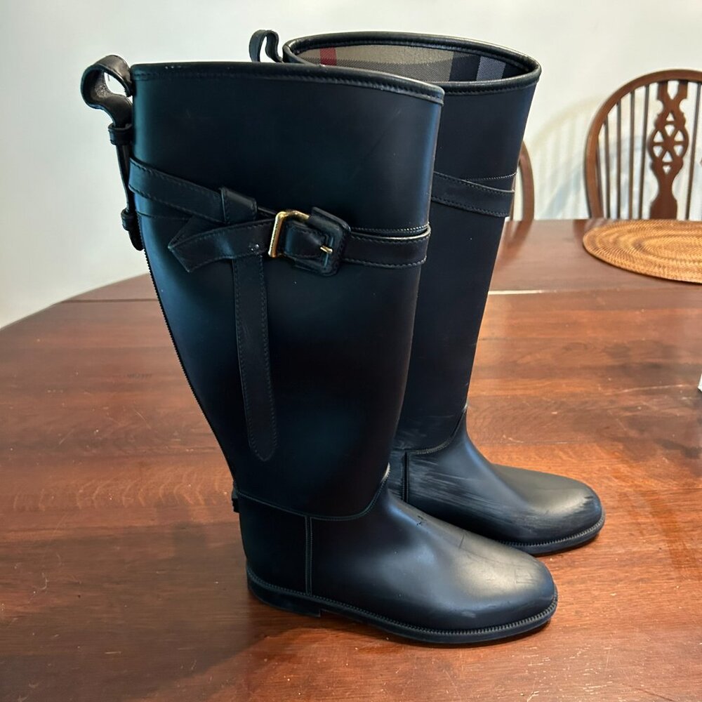 Burberry Equestrian Buckle Strap Rain Boot - Sz 39